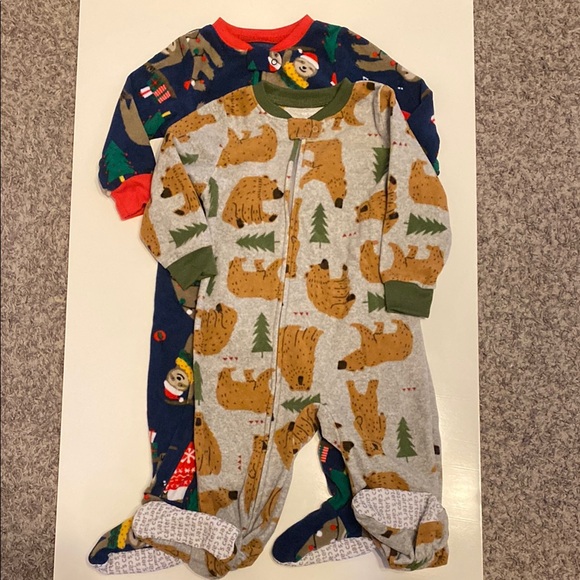 Carter’s Bear & Santa One Piece Zipper Front footie pajamas Size 18 mos BUNDLE - Picture 1 of 6